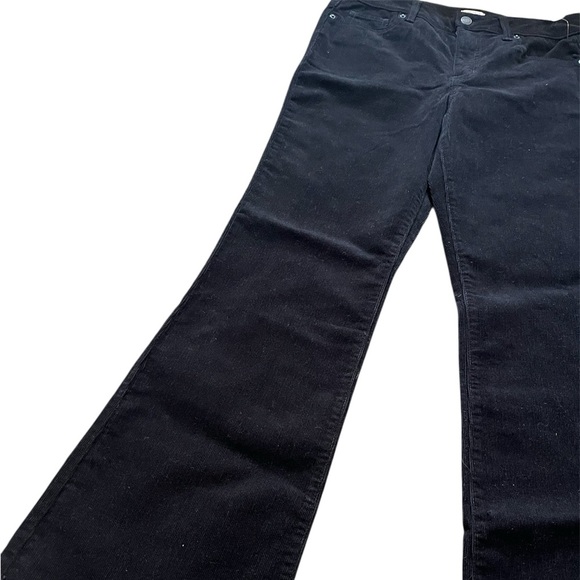 Time and Tru Women’s Black Flare Pants - Picture 2 of 5